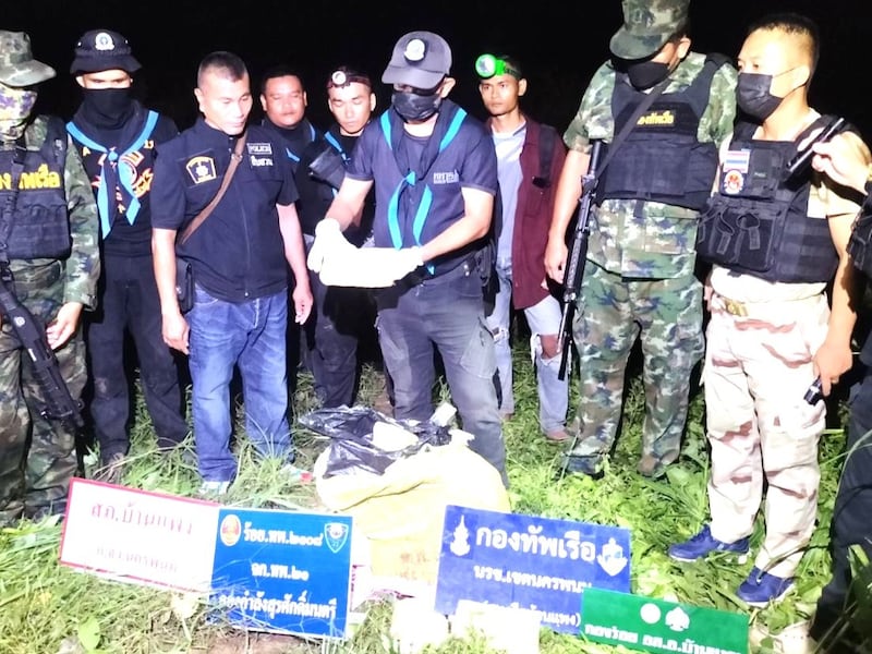 ຢາເສບຕິດ ຈໍານວນມະຫາສານ ຫຼຸດລອດ ເຂົ້າມາລາວ ເພື່ອເປັນທາງຜ່ານ