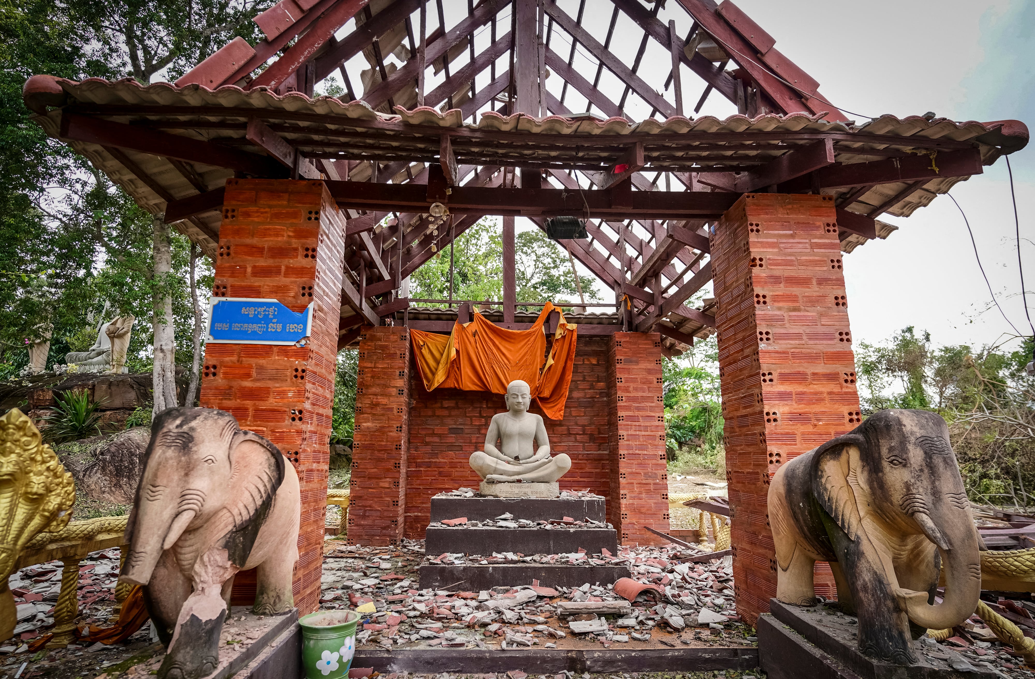 Evacuees seek safety as Cambodia and Thailand clash