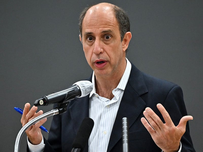 အာဂျင်တီးနား ဖမ်းဝရမ်းကိစ္စ မစ္စတာကင်တားနားနဲ့ မေးမြန်းချက်