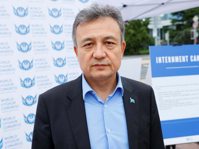 世维会前主席兄弟被判20年   维吾尔活动人士向巴黎法院控告中国跨国镇压 | 解读新疆