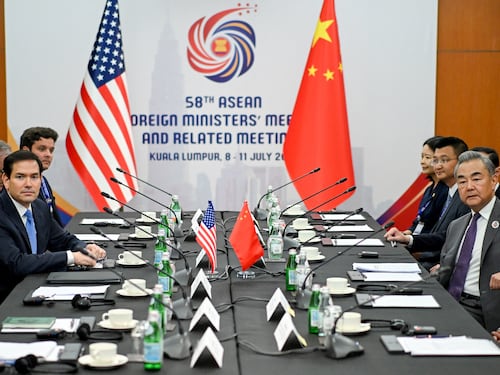 Video: U.S. Secretary of State Rubio meets Chinese Foreign Minister Wang at ASEAN