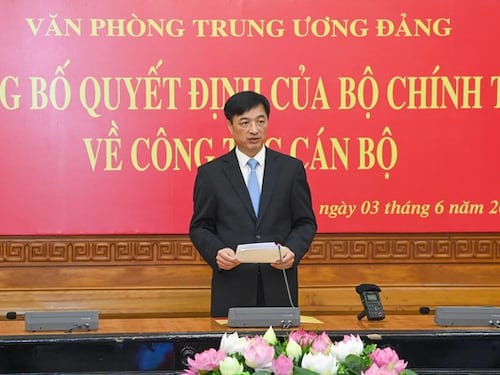 Ông Nguyễn Duy Ngọc tự đề nghị được tăng huân chương lao động?	