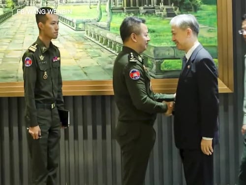 ចិនត្រៀមខ្លួនចូលរួមធ្វើជាអ្នកសង្កេតការណ៍បទឈប់បាញ់កម្ពុជា-ថៃ