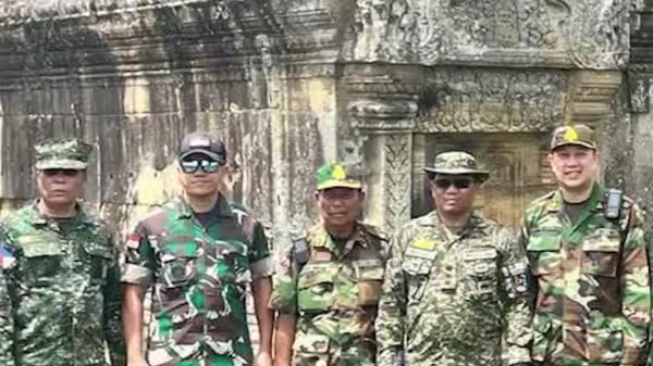 ក្រុមអ្នកសង្កេតការណ៍អន្តរកាល (IOT) មកពី៥ប្រទេស ចុះពិនិត្យតំបន់ជុំវិញប្រាសាទព្រះវិហារ